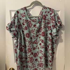 Lane Bryant Flutter Sleeve top in Mint Green with Red Floral Print. Size 22